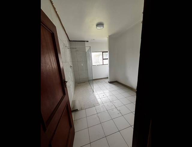 5 BEDROOM FREEHOLD FOR SALE IN MORNINGSIDE